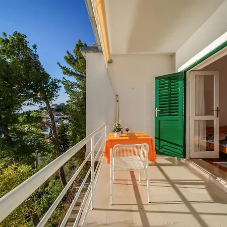 Apartament Leon*** Mimice