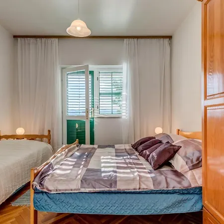 Appartement Leon*** *