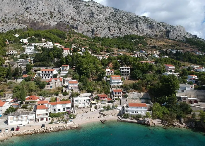 Апартаменты Leon*** *