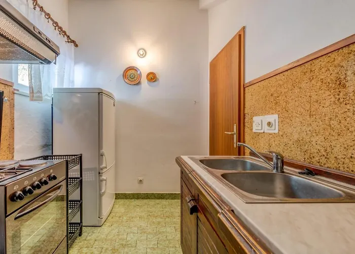 Leon*** Апартаменты