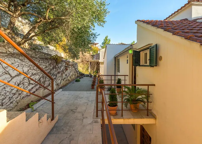 Leon*** Апартаменты Мимице